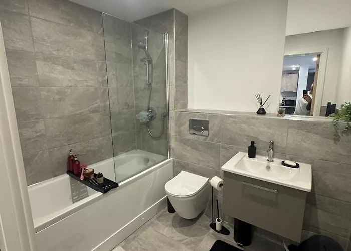 Centre Cosy With Free Parking & Gym *