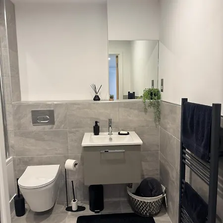 Appartamento Centre Cosy With Free Parking & Gym *